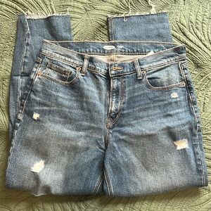 Mid Rise boyfriend Jean.